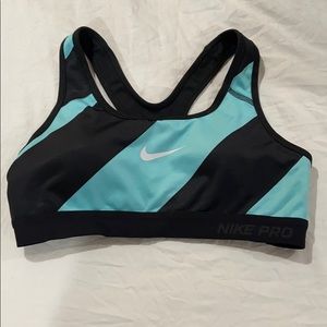 Nike Pro Sports Bra
